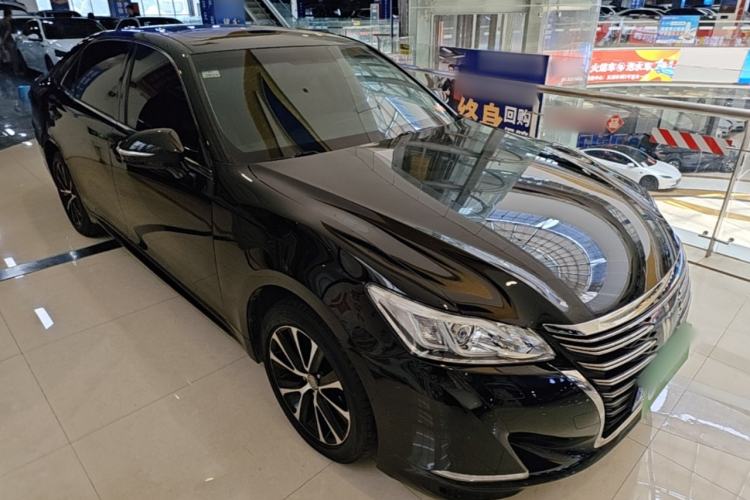 Used Toyota Crown 2018 2.0T Fashion Edition Front Right 45 Deg