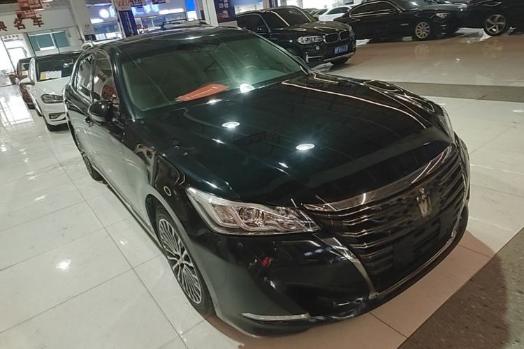 Used Toyota Crown 2018 2.0T Sport Edition Front Right 45 Deg