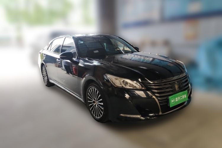Used Toyota Crown 2018 2.0T Sport Edition Front Right 45 Deg