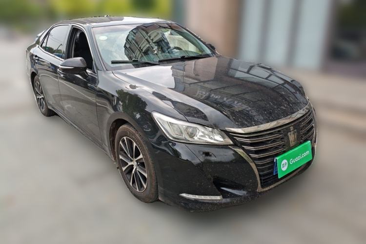 Used Toyota Crown 2018 2.0T Fashion Edition Front Right 45 Deg