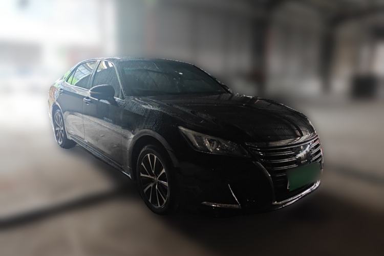 Used Toyota Crown 2018 2.0T Fashion Edition Front Right 45 Deg