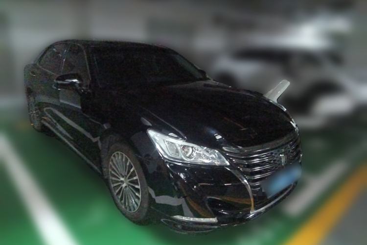Used Toyota Crown 2018 2.0T Sport Edition Front Right 45 Deg