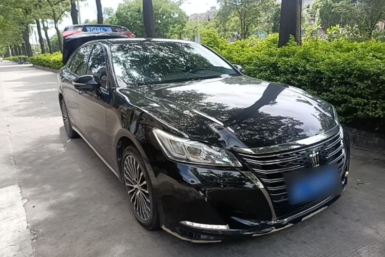 Used Toyota Crown 2018 2.0T Sport Edition Front Right 45 Deg