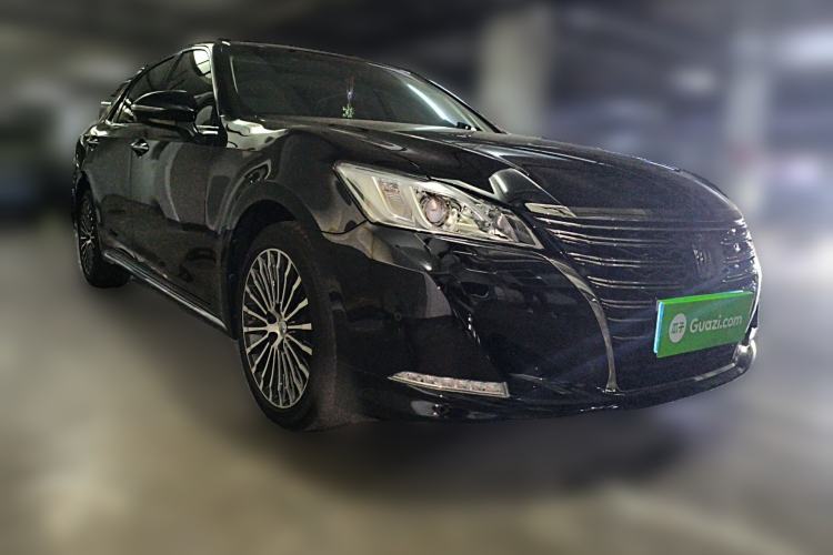 Used Toyota Crown 2018 2.0T Sport Edition Front Right 45 Deg