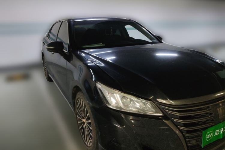 Used Toyota Crown 2018 2.0T Sport Edition Front Right 45 Deg