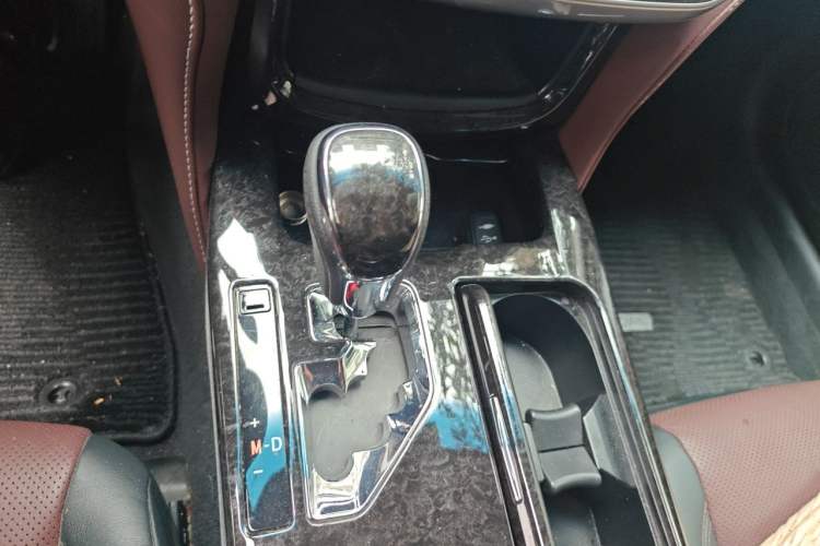 Used Toyota Crown 2018 2.0T Sport Edition Gear Lever
