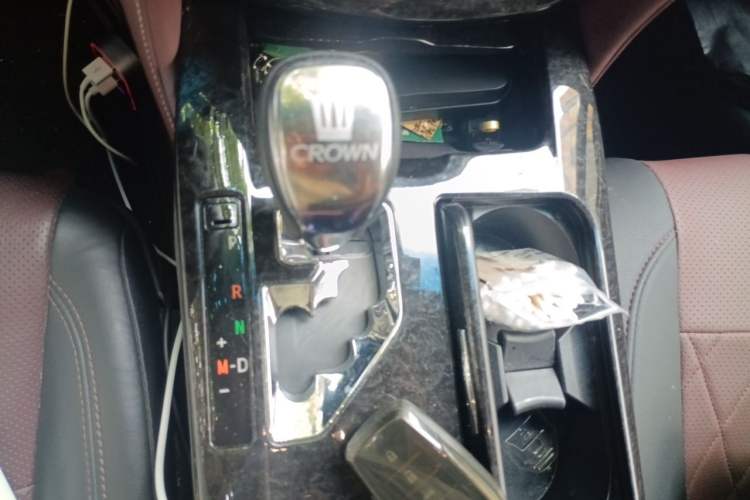 Used Toyota Crown 2018 2.0T Sport Edition Gear Lever