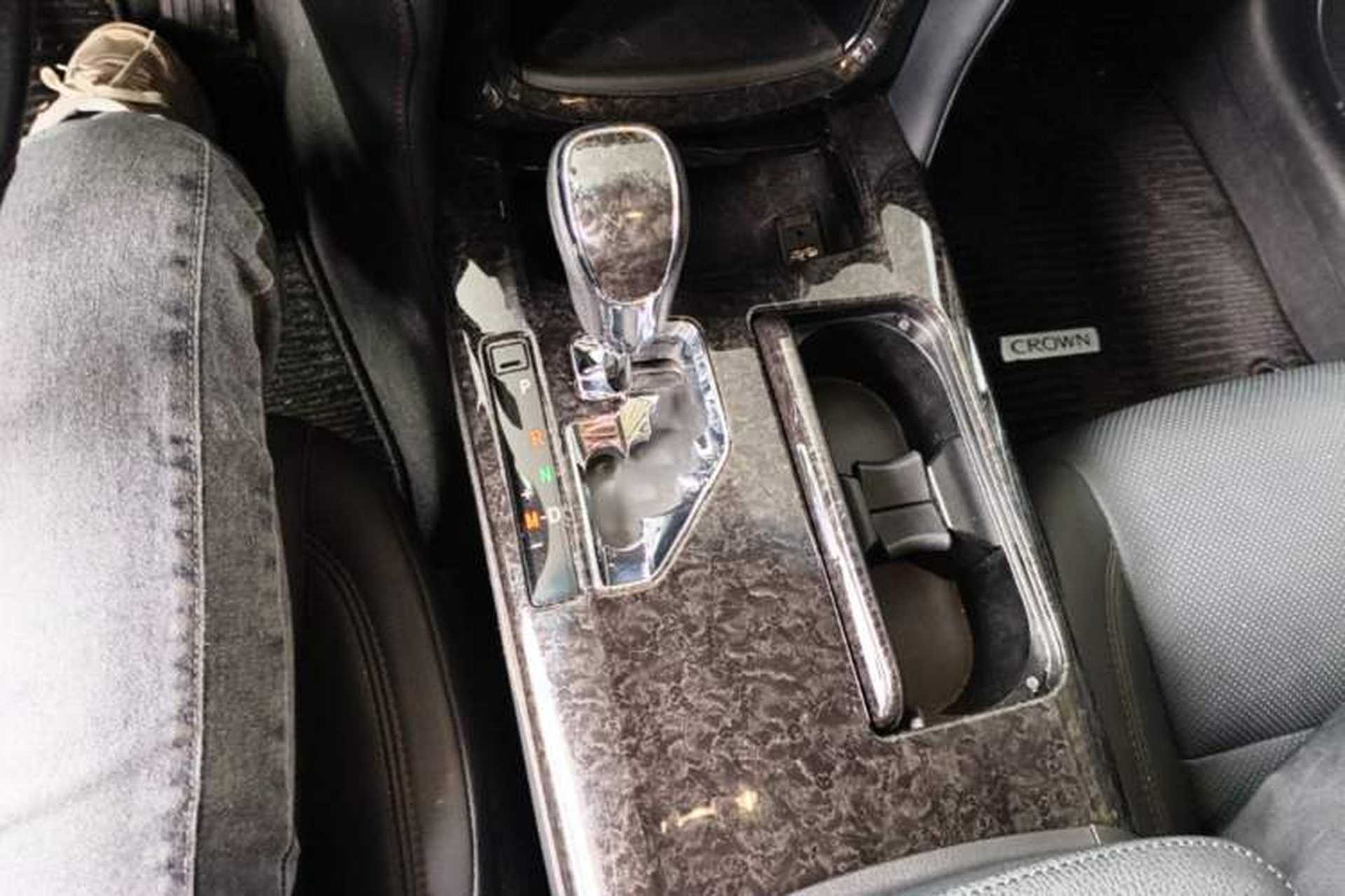 Used Toyota Crown 2018 2.0T Fashion Edition Gear Lever