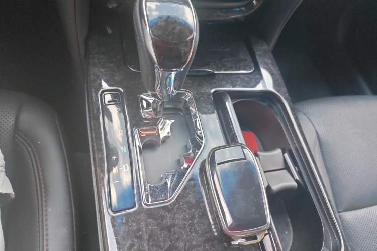 Used Toyota Crown 2018 2.0T Fashion Edition Gear Lever