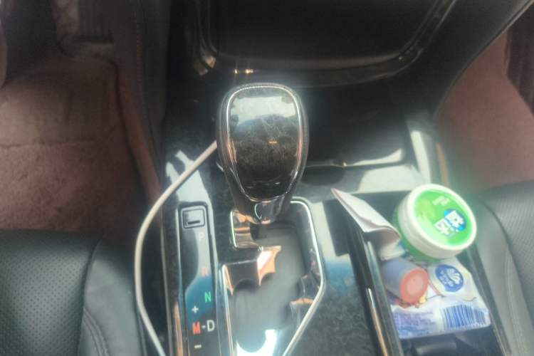 Used Toyota Crown 2018 2.0T Fashion Edition Gear Lever