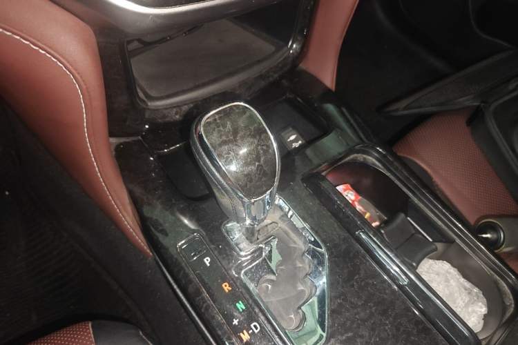 Used Toyota Crown 2018 2.0T Sport Edition Gear Lever