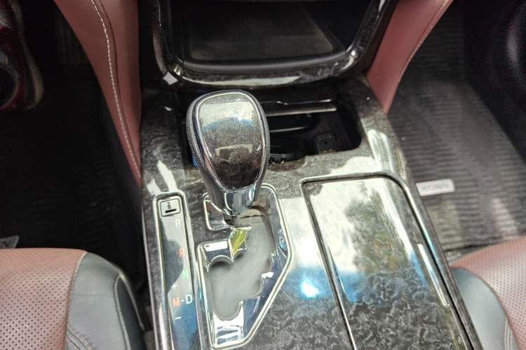 Used Toyota Crown 2018 2.0T Sport Edition Gear Lever