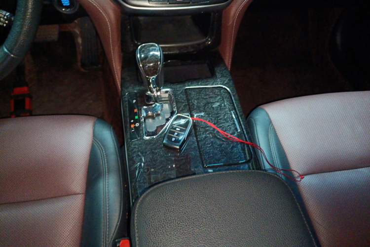 Used Toyota Crown 2018 2.0T Sport Edition Gear Lever
