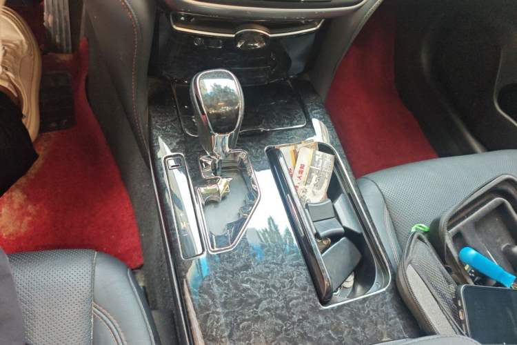 Used Toyota Crown 2018 2.0T Premium Edition Gear Lever
