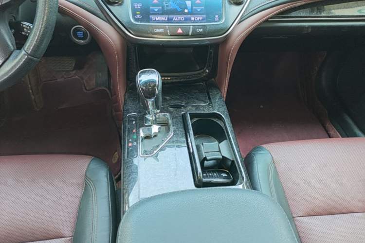 Used Toyota Crown 2018 2.0T Sport Edition Gear Lever