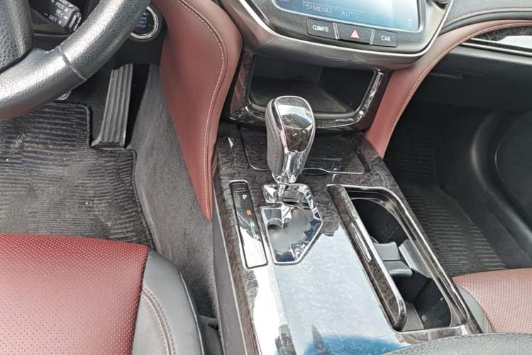 Used Toyota Crown 2018 2.0T Sport Edition Gear Lever