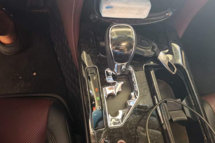 Used Toyota Crown 2018 2.0T Sport Edition Gear Lever