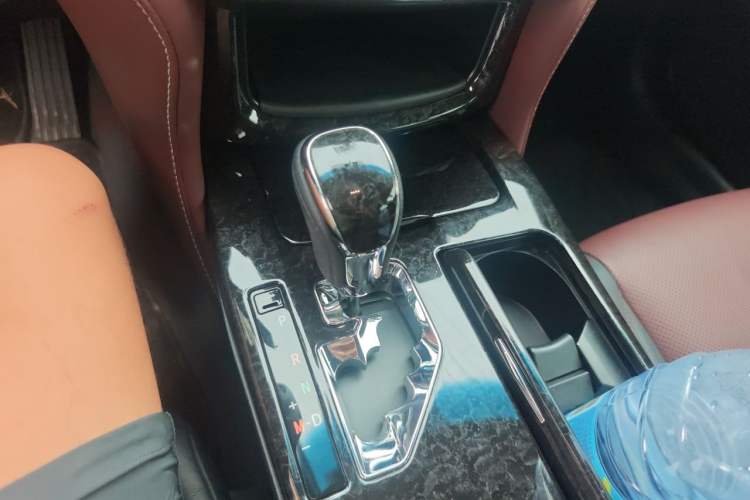 Used Toyota Crown 2018 2.0T Sport Edition Gear Lever