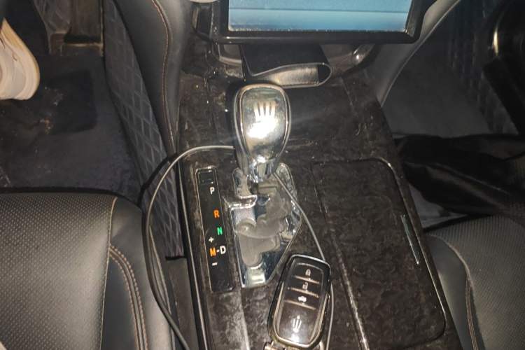 Used Toyota Crown 2018 2.0T Fashion Edition Gear Lever