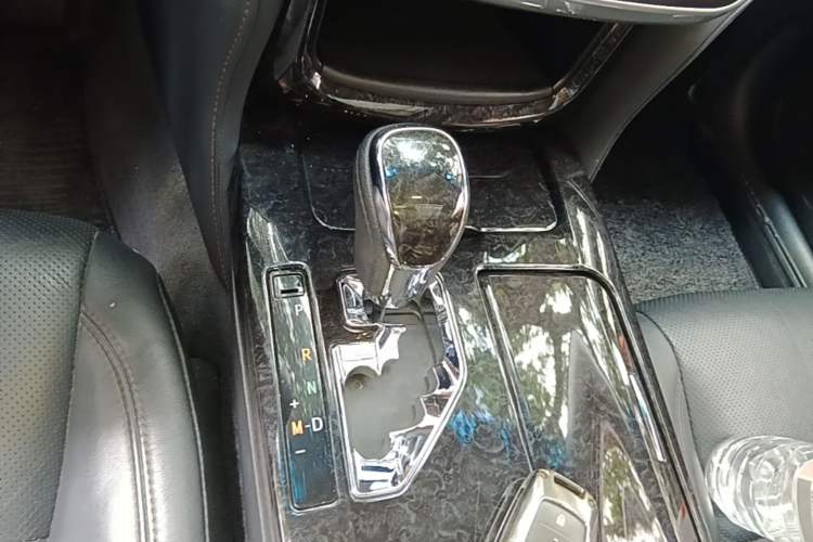 Used Toyota Crown 2018 2.0T Fashion Edition Gear Lever