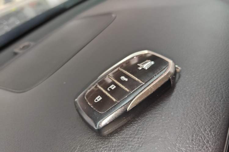 Used Toyota Crown 2018 2.0T Sport Edition Interior 1