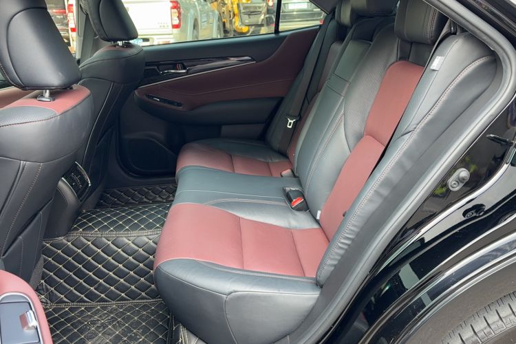 Used Toyota Crown 2018 2.0T Sport Edition Interior 2