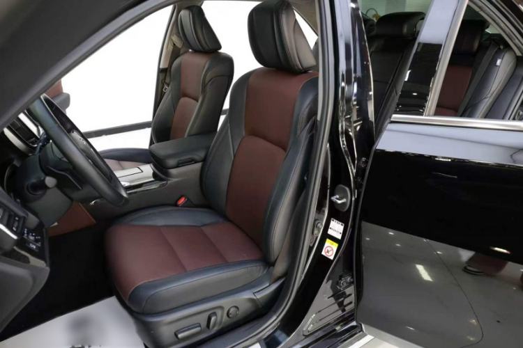 Used Toyota Crown 2018 2.0T Sport Edition Interior 2