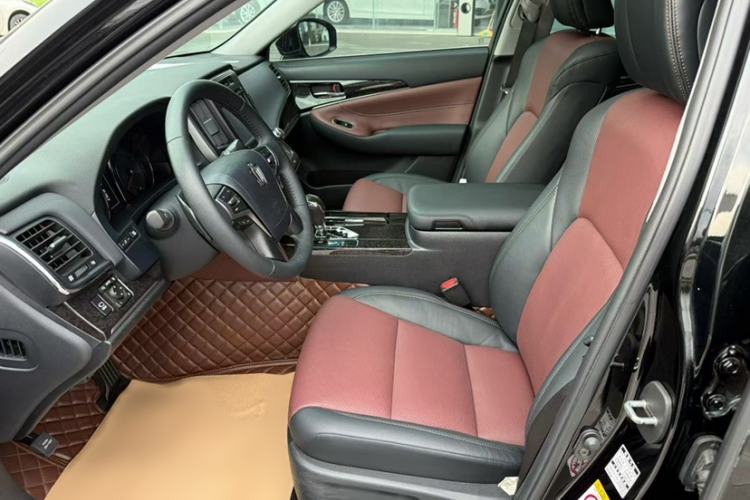 Used Toyota Crown 2018 2.0T Sport Edition Interior 3