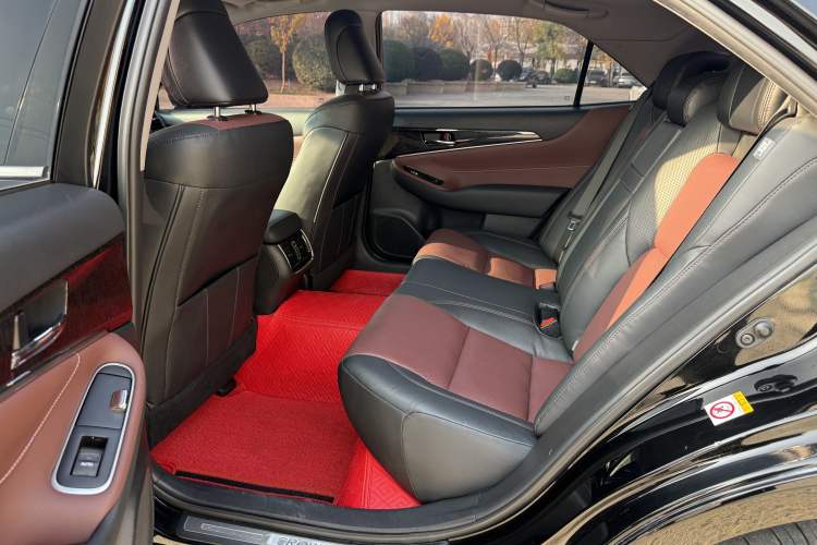 Used Toyota Crown 2018 2.0T Sport Edition Interior 3
