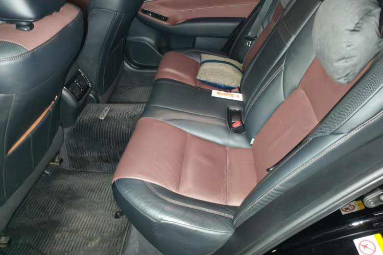 Used Toyota Crown 2018 2.0T Sport Edition Interior 4