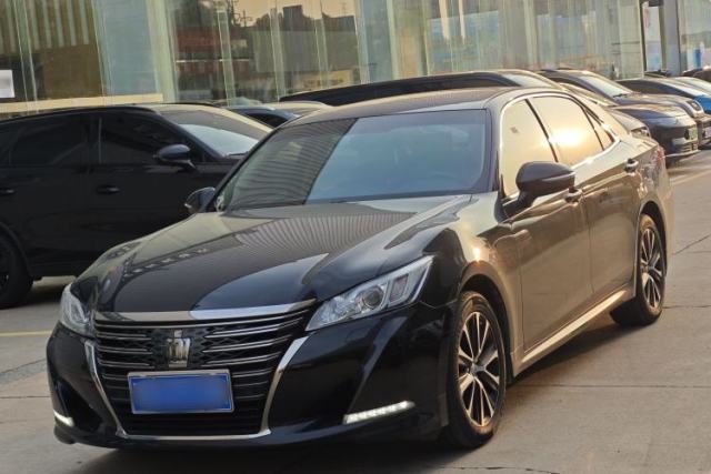 Ojetý Toyota Crown 2018 2.0T Fashion Edition