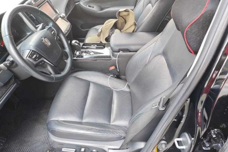 Used Toyota Crown 2018 2.0T Fashion Edition Left Front Seat
