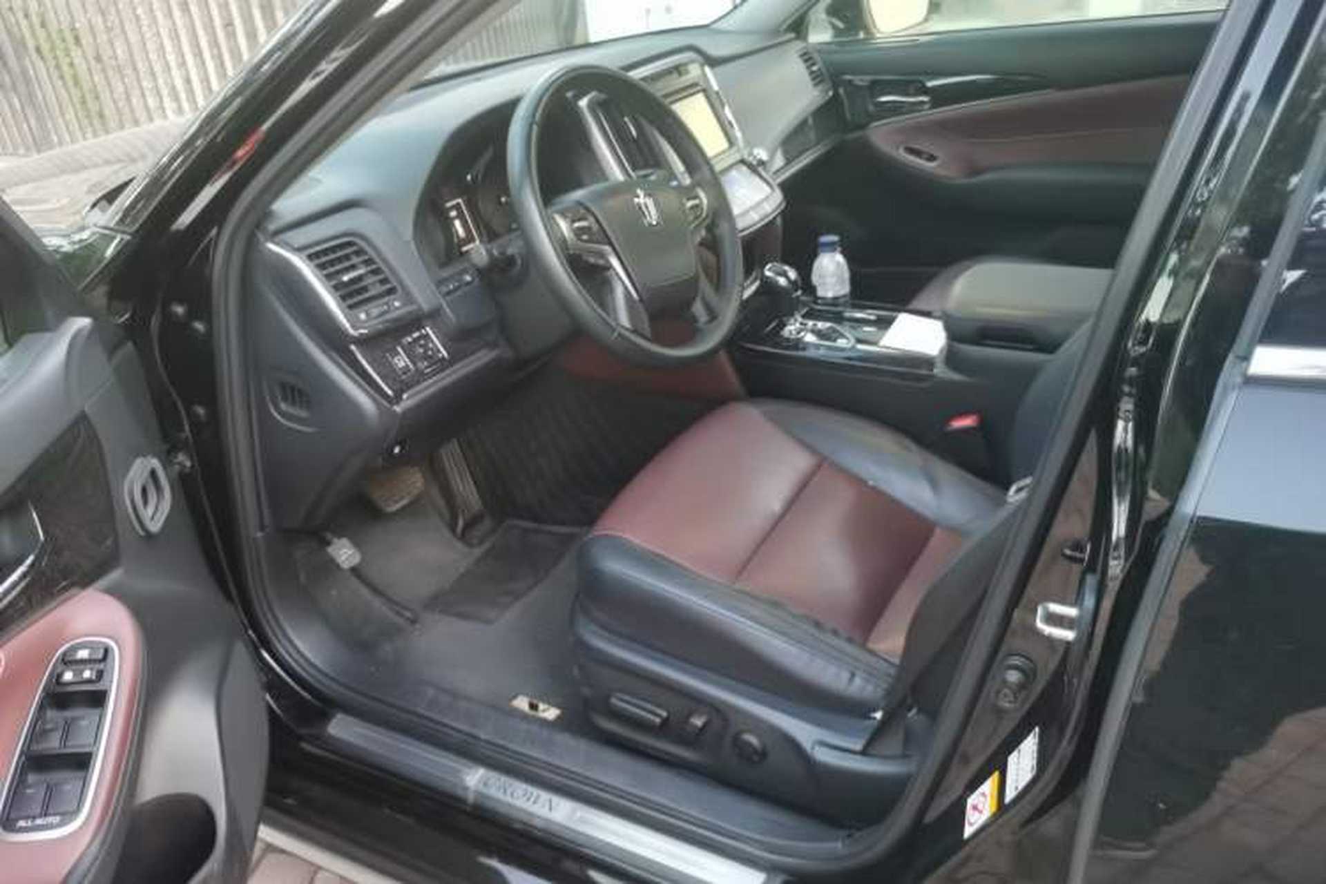 Used Toyota Crown 2018 2.0T Sport Edition Left Front Seat
