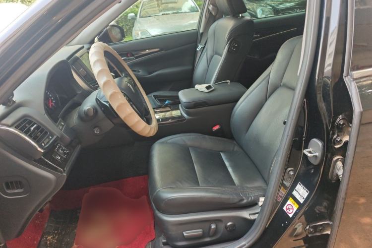 Used Toyota Crown 2018 2.0T Premium Edition Left Front Seat
