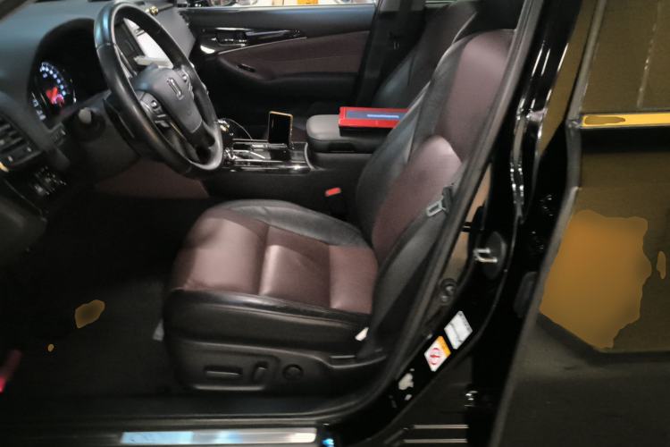 Used Toyota Crown 2018 2.0T Sport Edition Left Front Seat
