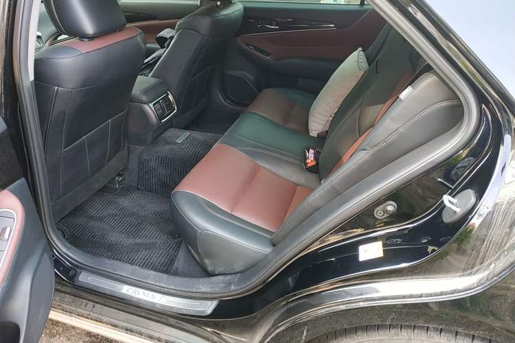 Used Toyota Crown 2018 2.0T Sport Edition Left Rear Seat