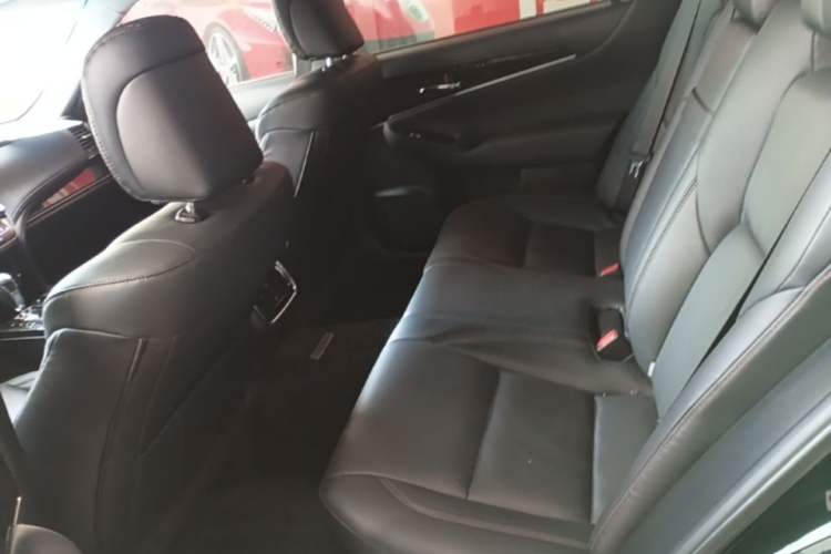 Used Toyota Crown 2018 2.0T Fashion Edition Left Rear Seat