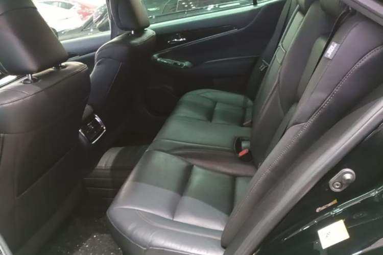 Used Toyota Crown 2018 2.0T Fashion Edition Left Rear Seat