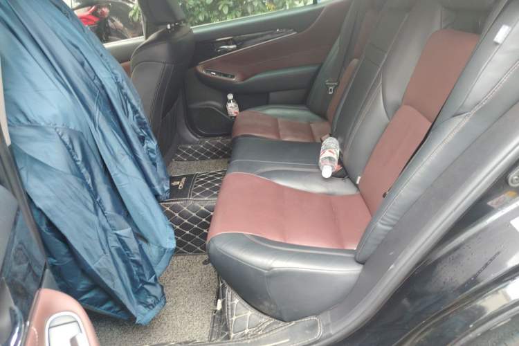 Used Toyota Crown 2018 2.0T Sport Edition Left Rear Seat