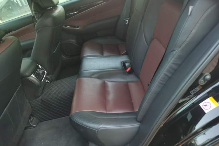Used Toyota Crown 2018 2.0T Sport Edition Left Rear Seat
