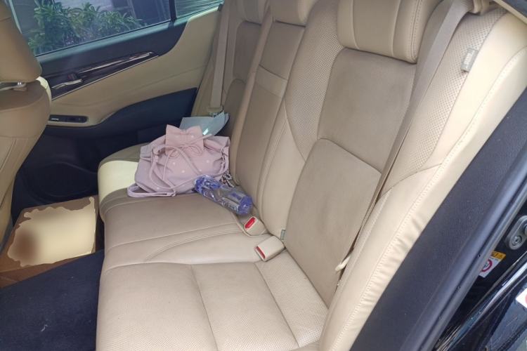 Used Toyota Crown 2018 2.0T Fashion Edition Left Rear Seat