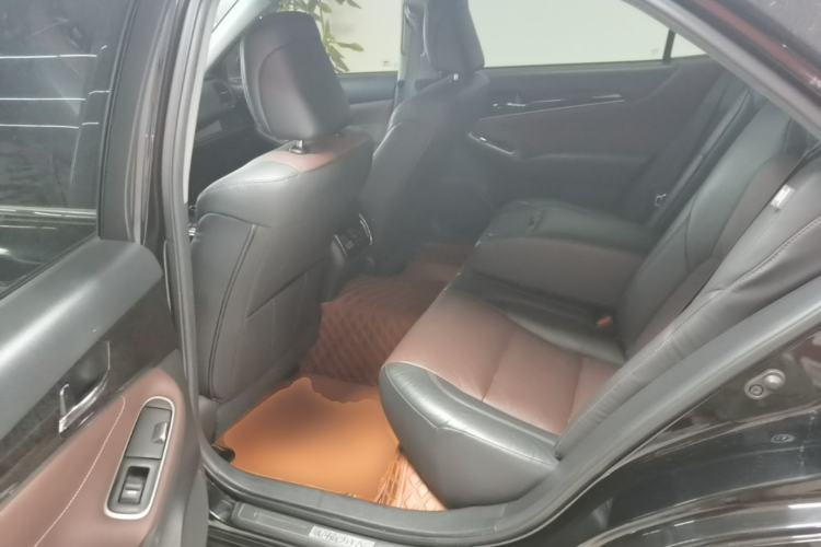 Used Toyota Crown 2018 2.0T Sport Edition Left Rear Seat