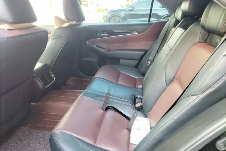 Used Toyota Crown 2018 2.0T Sport Edition Left Rear Seat