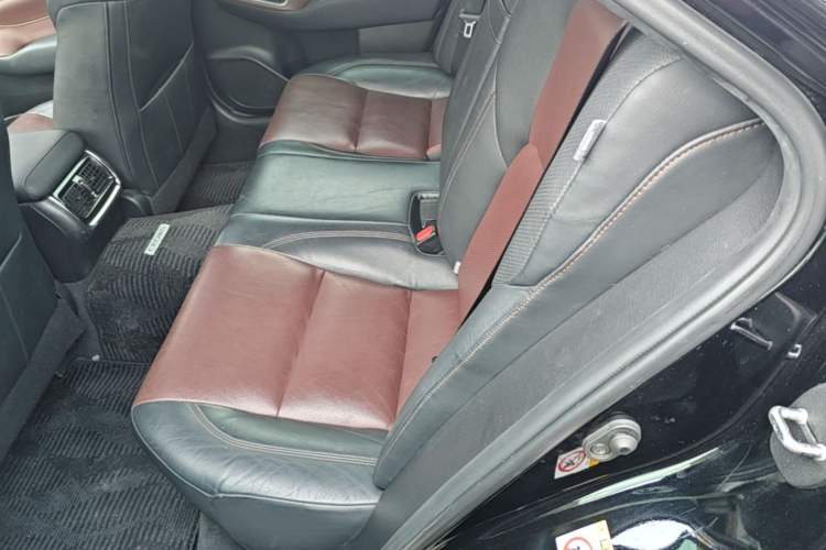 Used Toyota Crown 2018 2.0T Sport Edition Left Rear Seat