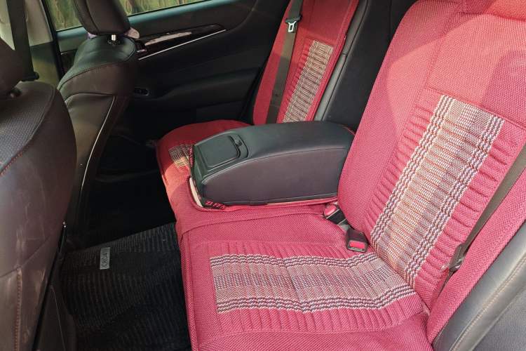 Used Toyota Crown 2018 2.0T Fashion Edition Left Rear Seat