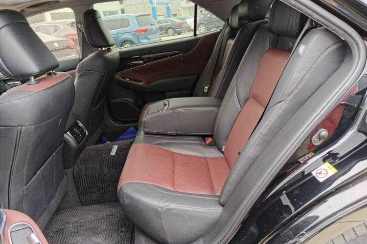 Used Toyota Crown 2018 2.0T Sport Edition Left Rear Seat
