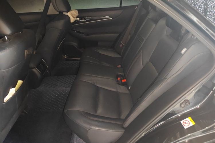 Used Toyota Crown 2018 2.0T Fashion Edition Left Rear Seat