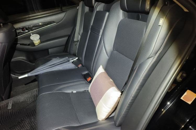 Used Toyota Crown 2018 2.0T Fashion Edition Left Rear Seat