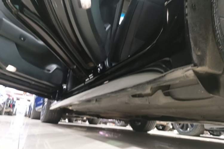 Used Toyota Crown 2018 2.0T Fashion Edition Left Side Sill