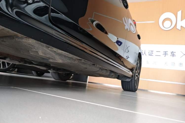 Used Toyota Crown 2018 2.0T Fashion Edition Left Side Sill
